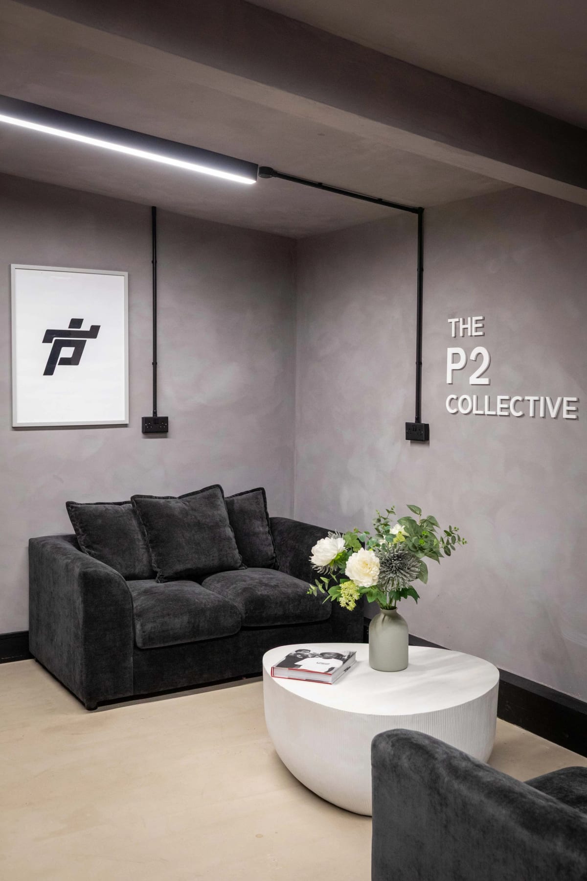 PLACEHOLDER — Noir product photography